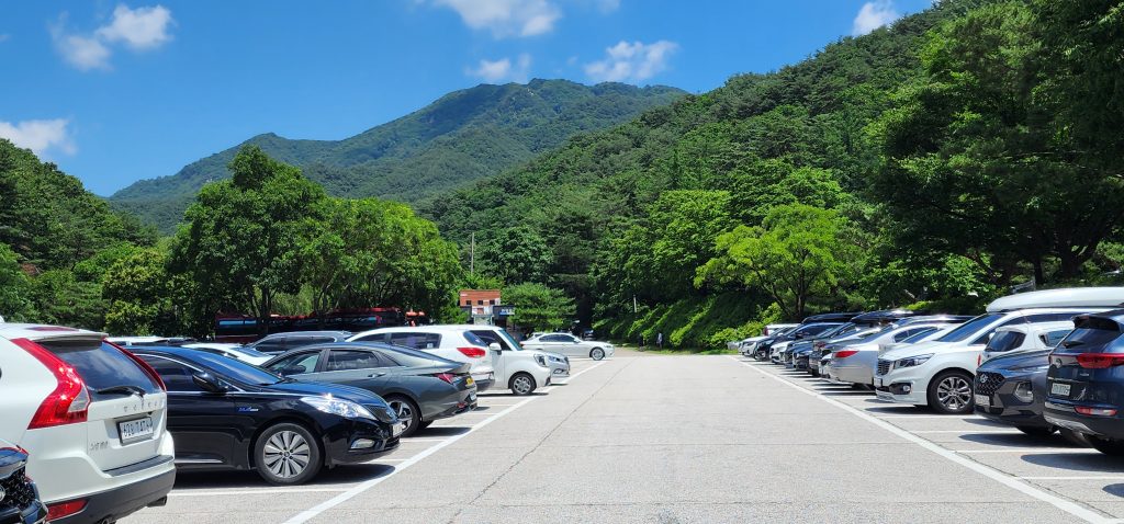 백운계곡 상류 무료 주차장 화장실 포함